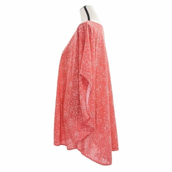 AVA & Viv Pink Printed Boxy V-Neck High Low Blouse - Picture 3 of 10